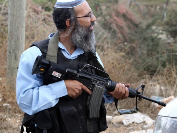 سلطات الإحتلال تشكل خلايا مسلحة من المستوطنين